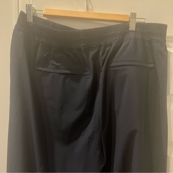 Athleta Brooklyn Heights Cropped Navy Blue Wide-Leg Women's Pants (16) - Picture 9 of 16